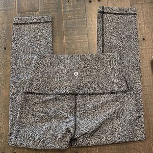 Lululemon Cropped Legging